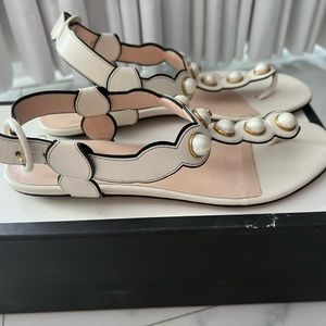 Gucci sandals